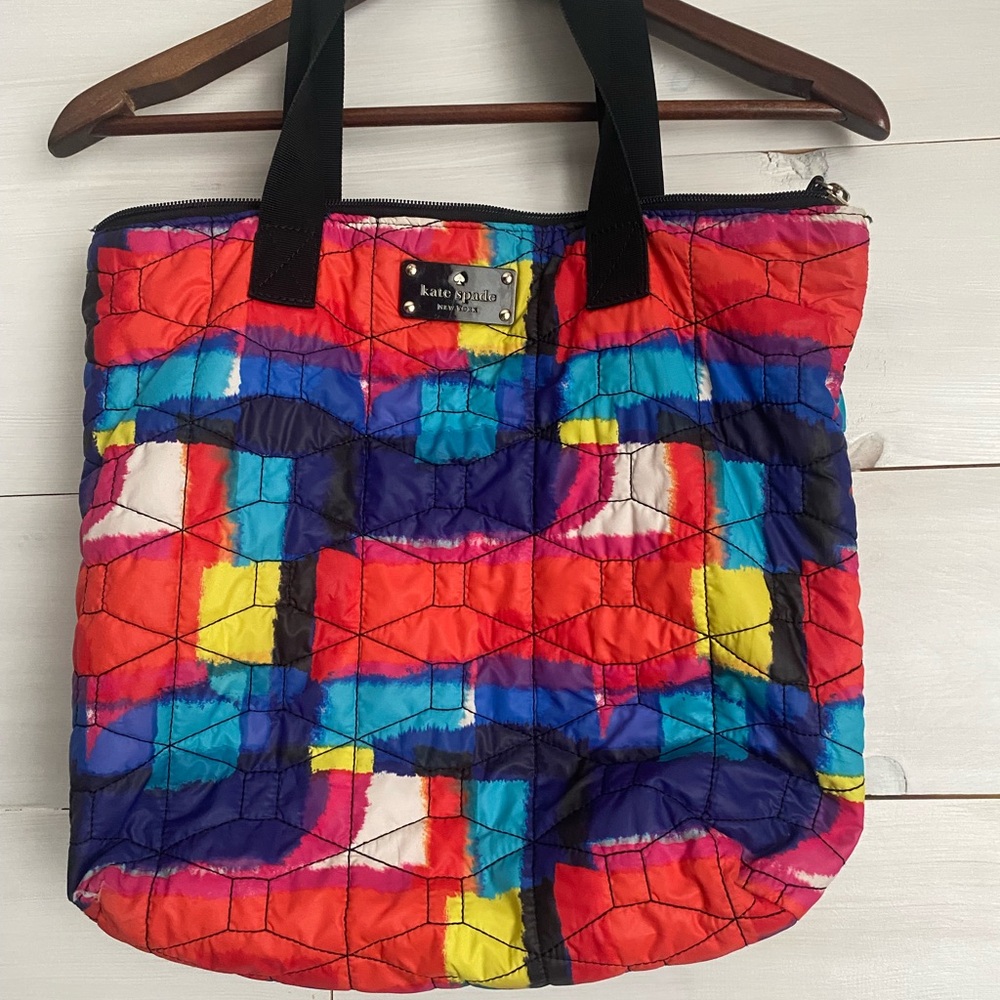 Kate Spade New York Quilted Daycation Bon Shopper Tote -Flaw